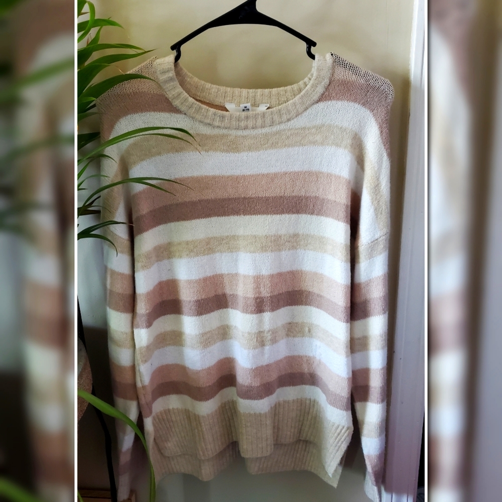 Women's sweater